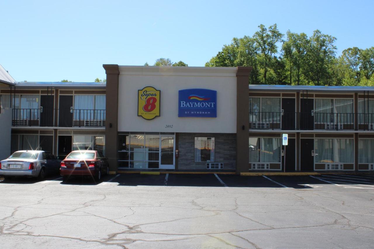 Baymont By Wyndham Morganton Motel Exterior photo